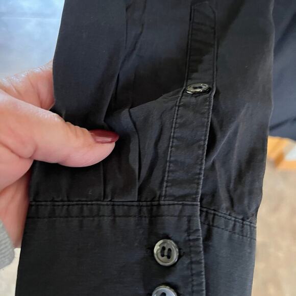 J. CREW women's size 10 blouse, with long sleeves and ruffles, black - Picture 7 of 9